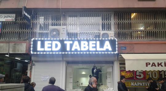 Karşıyaka Çarşı Led Tabela Montajı